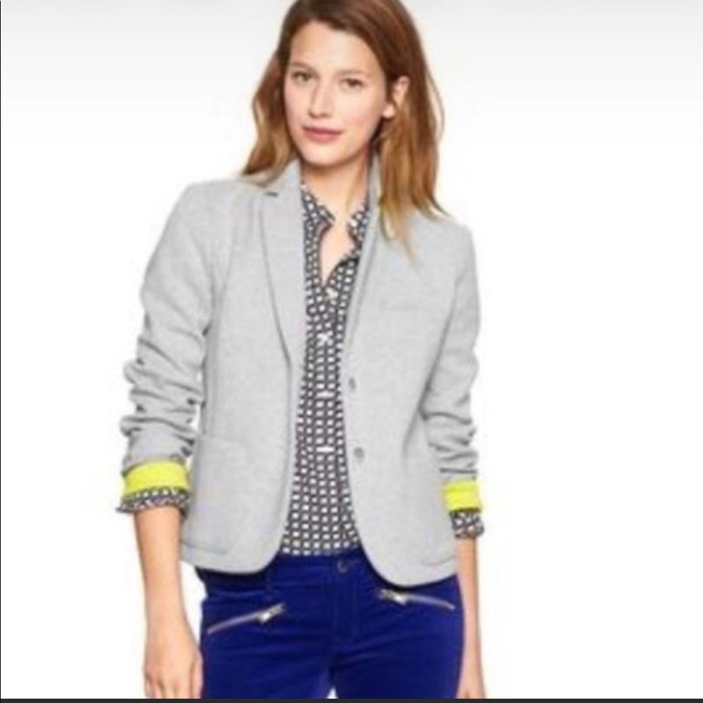 EUC Light Gray Gap Blazer size 10